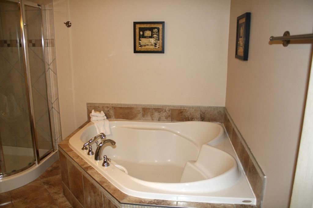 Relais St-Denis Hotel Saint-Sauveur-des-Monts Szoba fotó