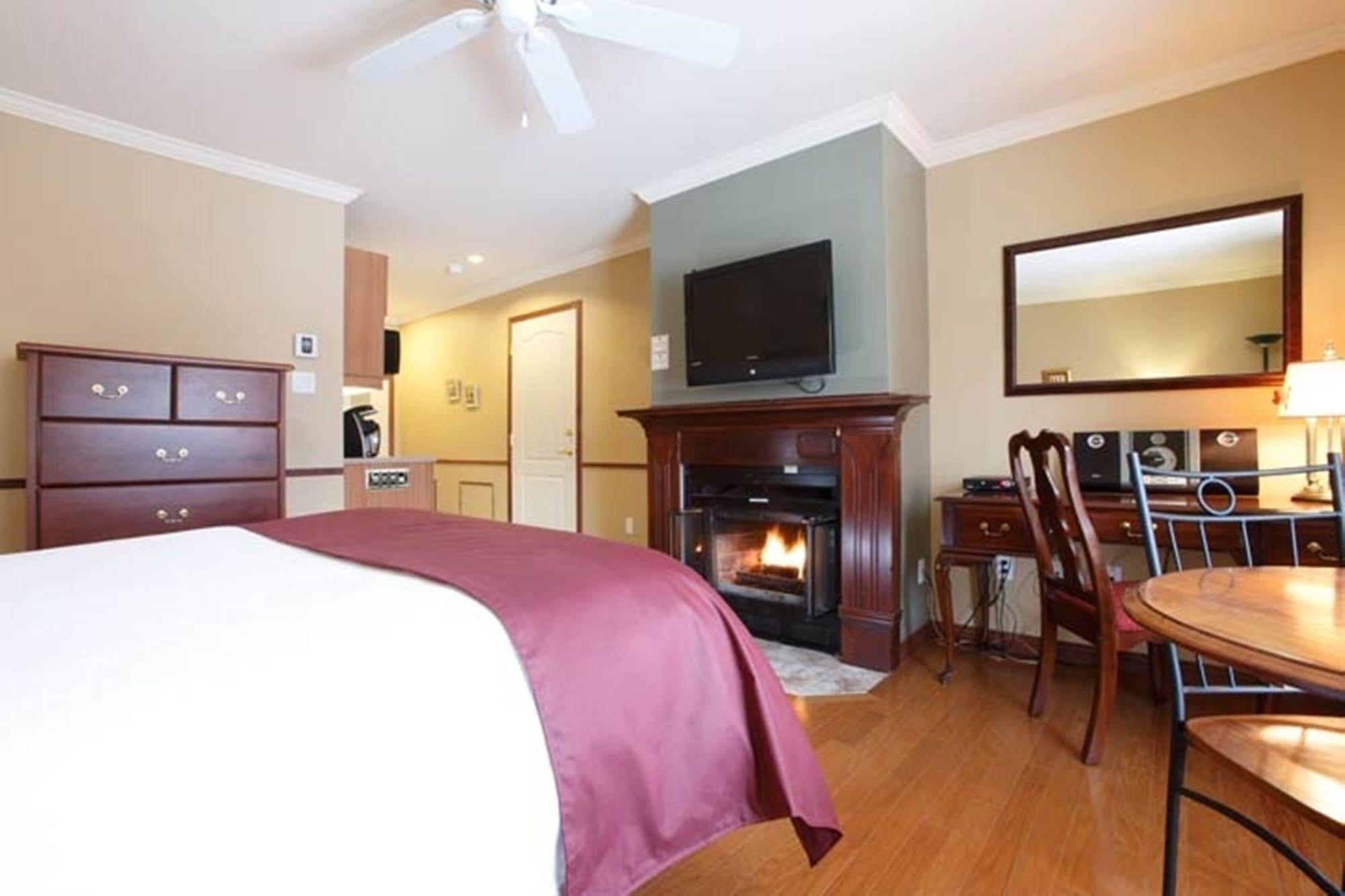 Relais St-Denis Hotel Saint-Sauveur-des-Monts Kültér fotó